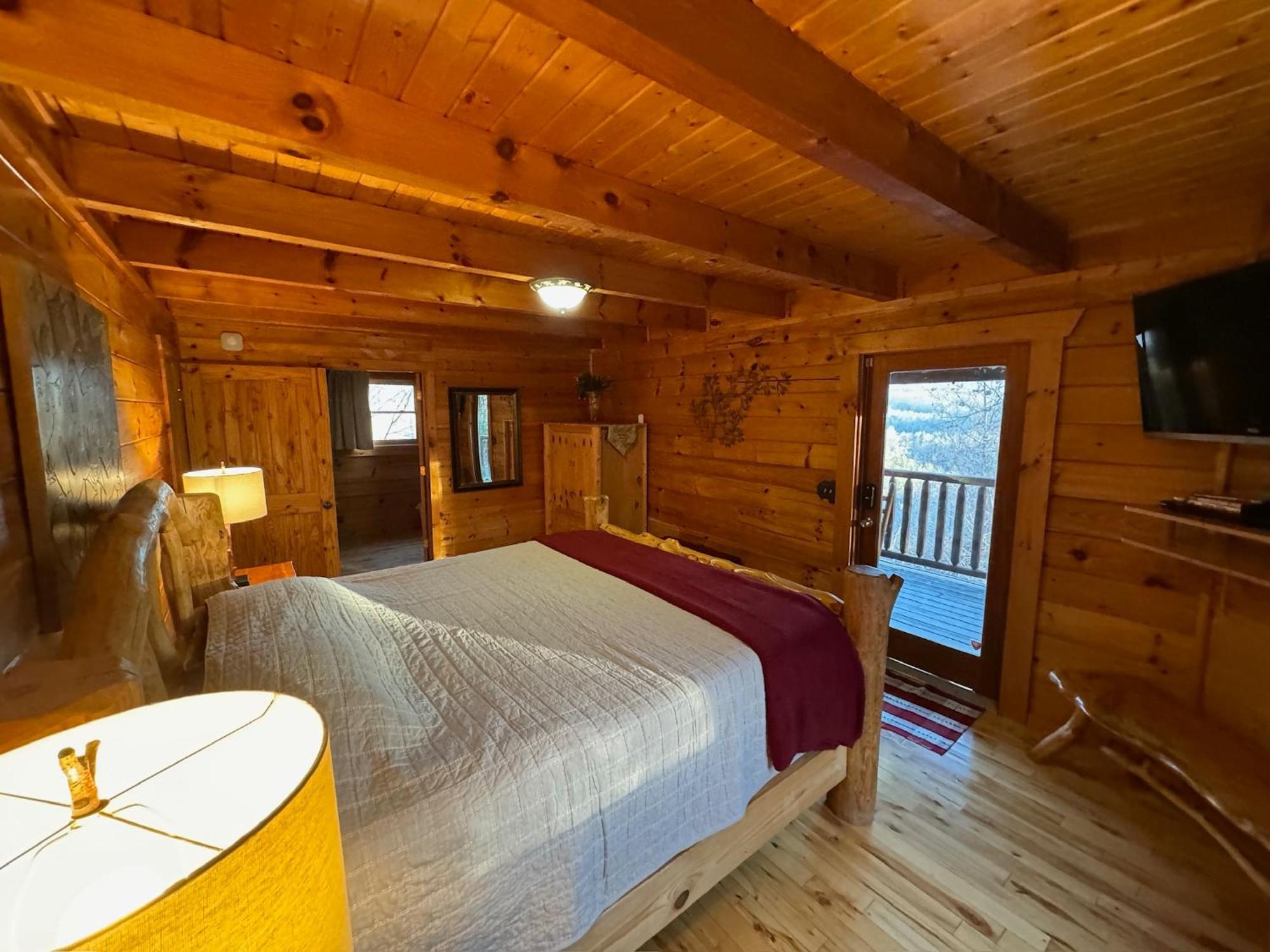 Smoky Paws - Exceptional Cabin, Stunning Mountain Views, Hot Tub, Tranquil, Gigabit Internet, Free L2 Ev Pigeon Forge Esterno foto