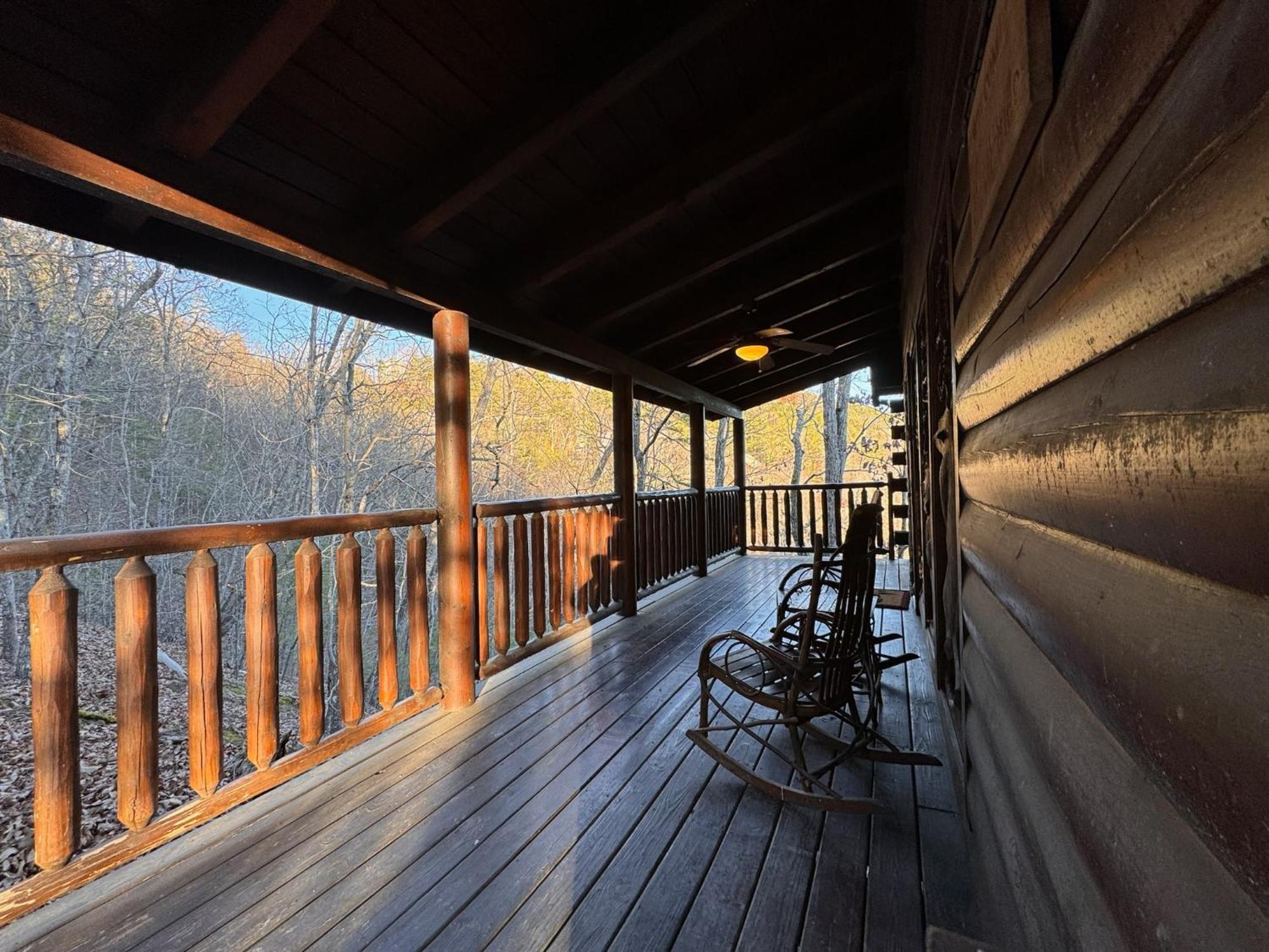 Smoky Paws - Exceptional Cabin, Stunning Mountain Views, Hot Tub, Tranquil, Gigabit Internet, Free L2 Ev Pigeon Forge Esterno foto
